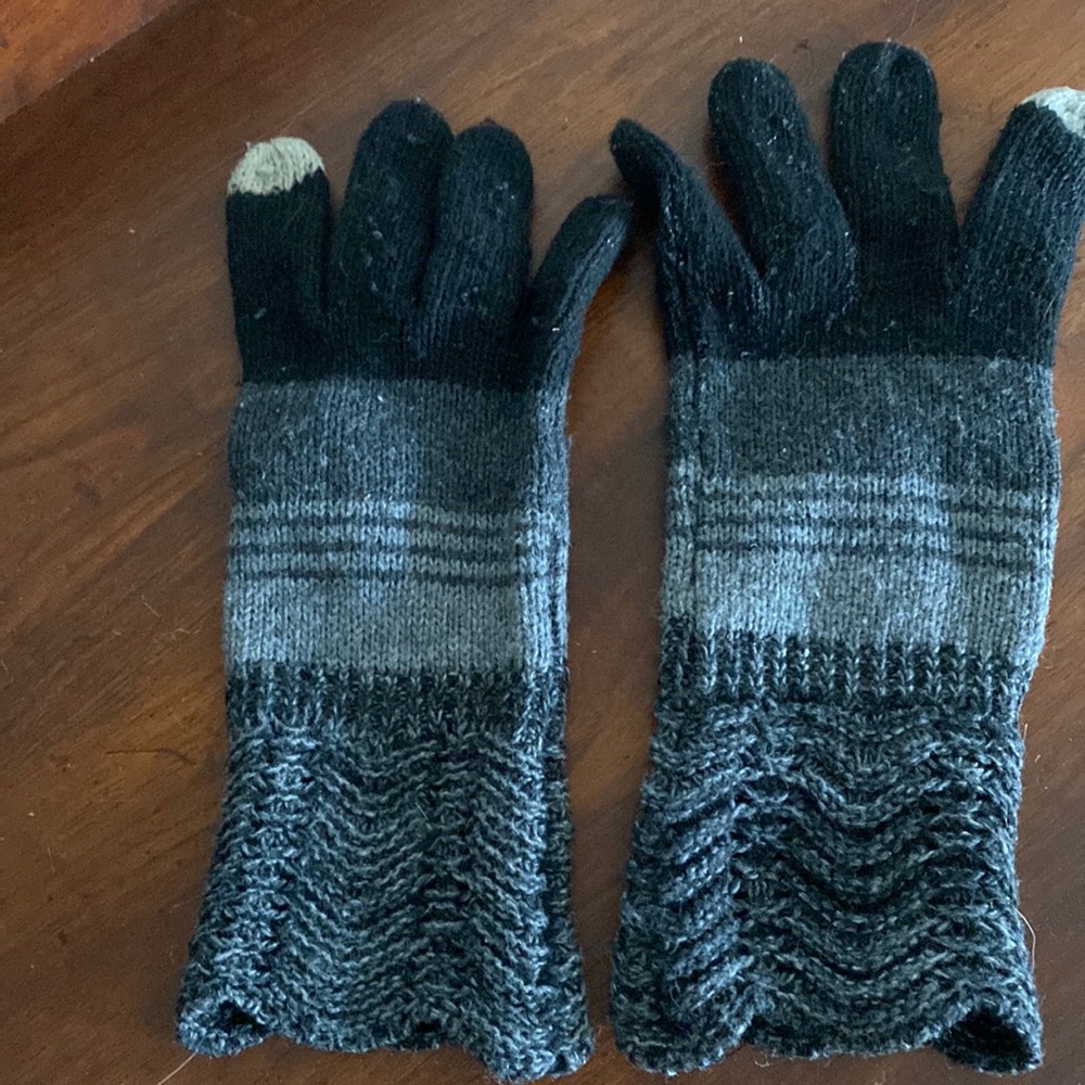 Gloves